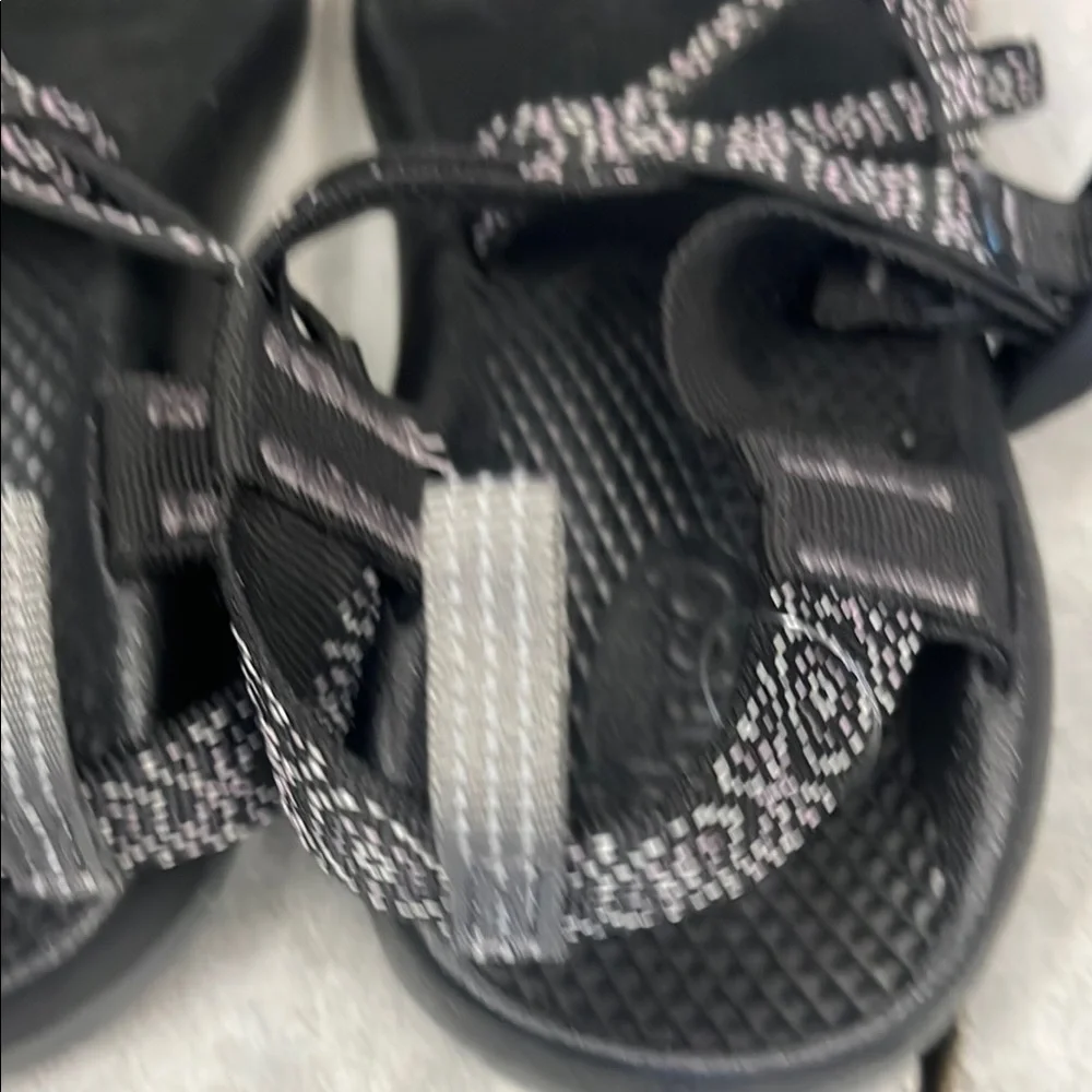 New Chaco ZX1 EcoTread Strappy Outdoor Sandals Kid 6 Woman 7-7.5 Black White